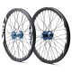 Roues 20" (406) Pride Wave Gloss White Pride Control Blue